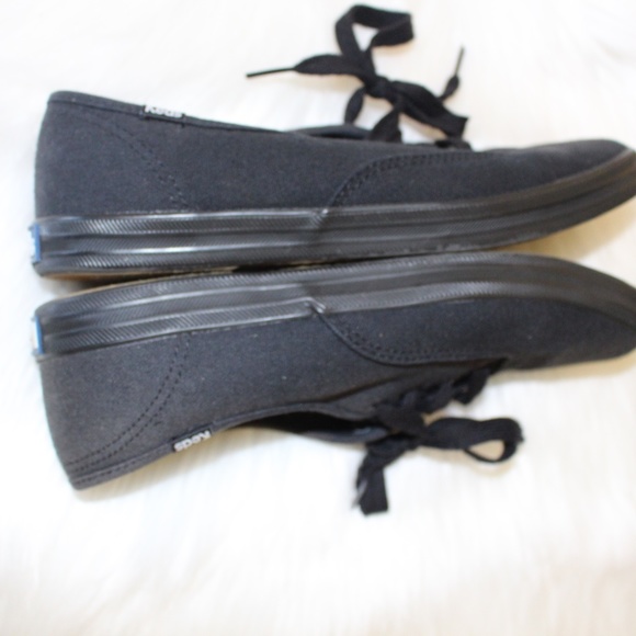 Keds, black canvas lace up sneakers - Picture 3 of 8